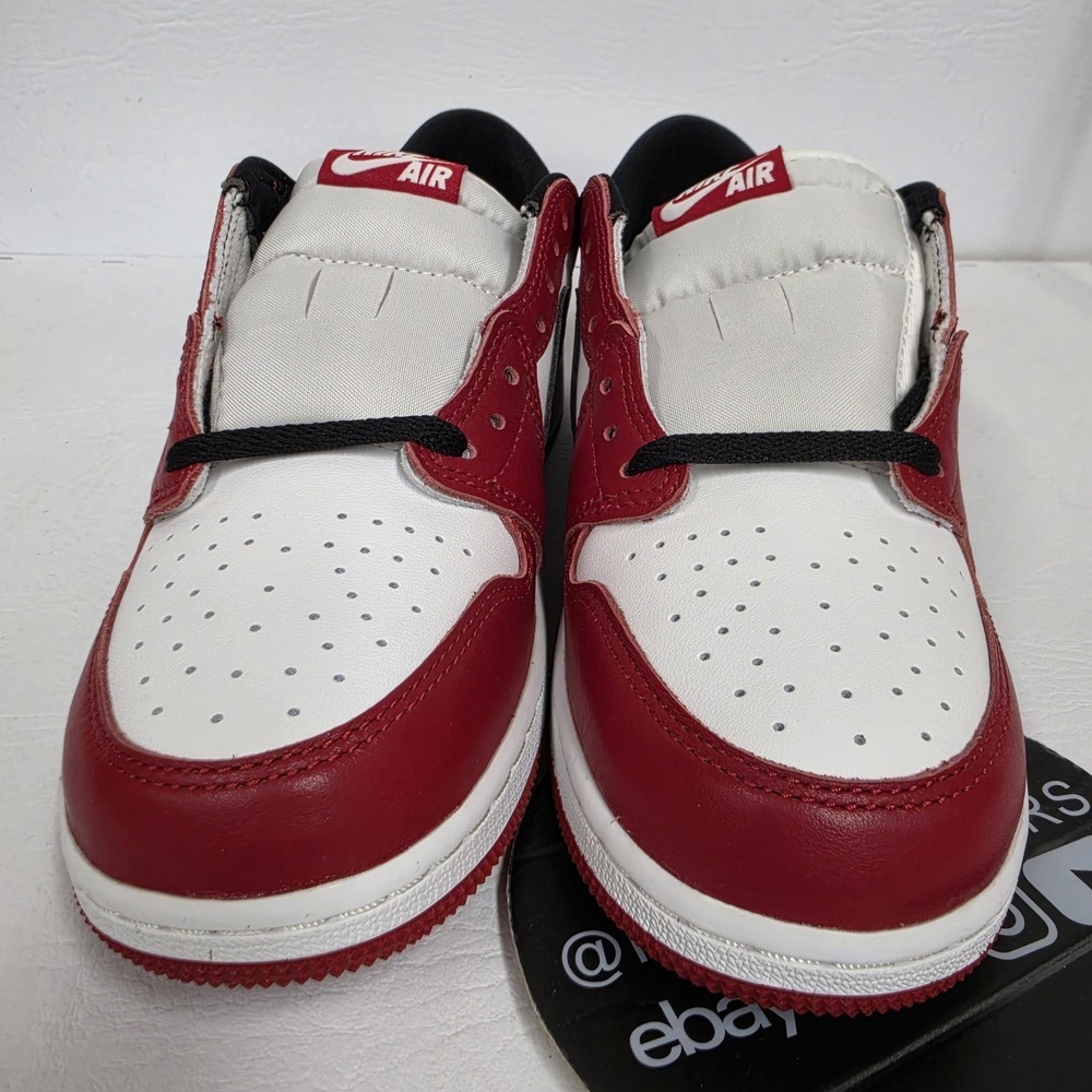 Air Jordan 1 Retro Low OG Chicago 2025 HQ6999-600 Grade School Size 5.5y - Picture 2 of 8